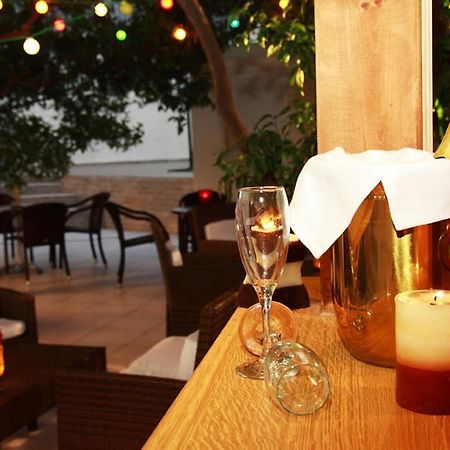 Nancy Hotel خيرسونِسوس المظهر الخارجي الصورة