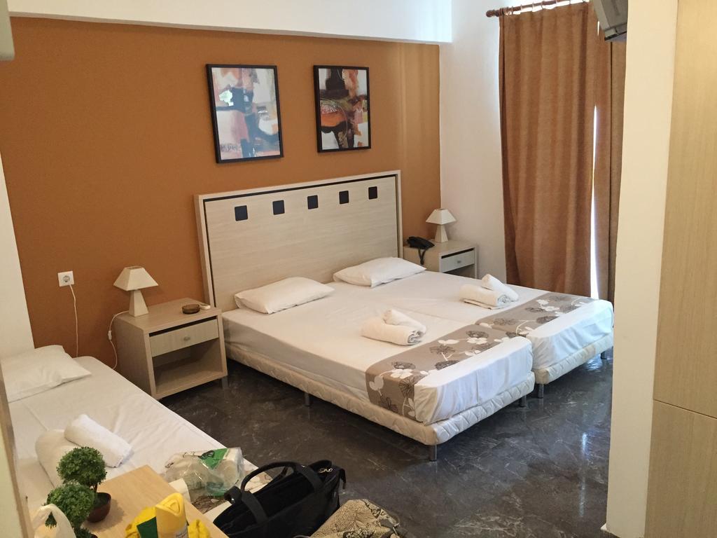Nancy Hotel خيرسونِسوس الغرفة الصورة