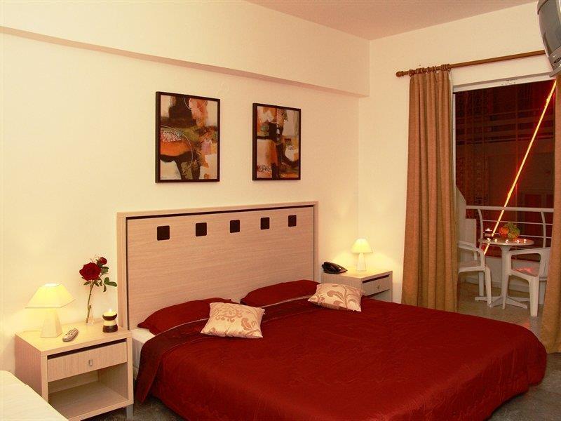 Nancy Hotel خيرسونِسوس المظهر الخارجي الصورة