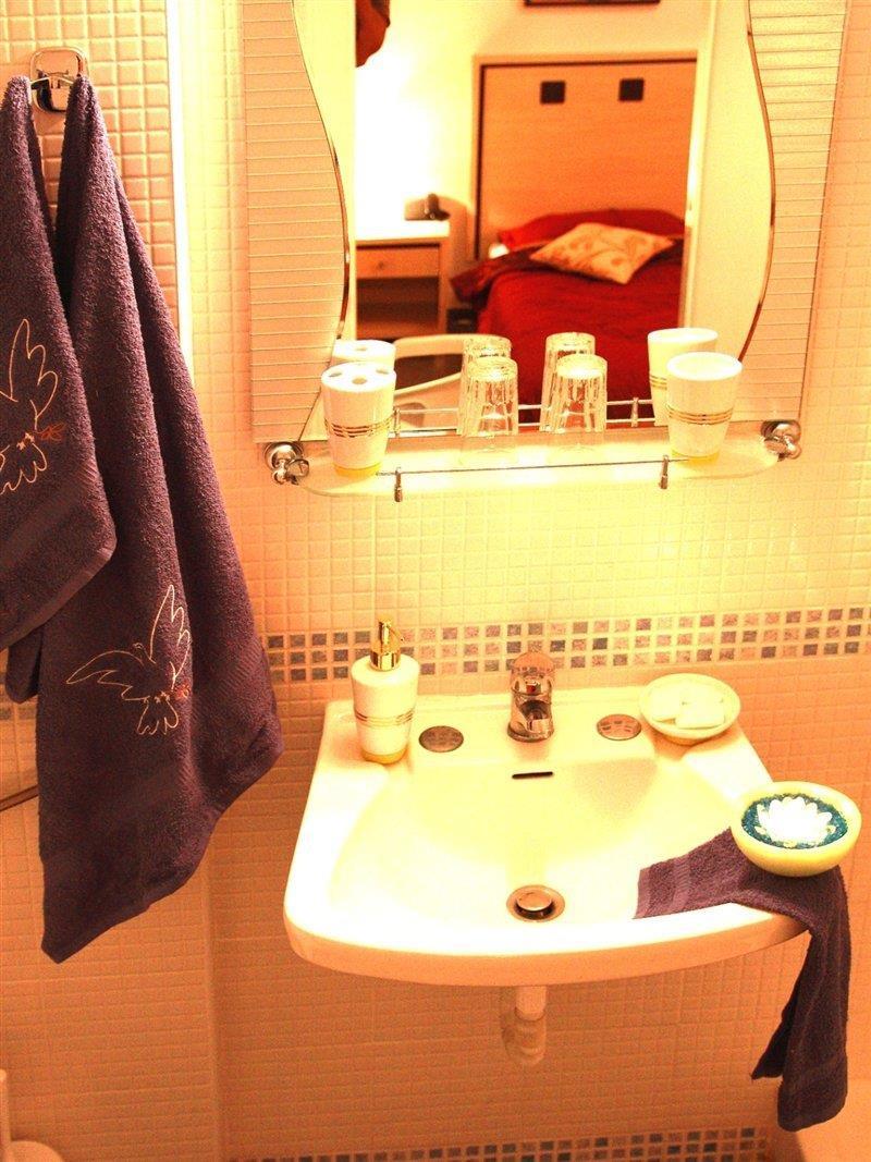 Nancy Hotel خيرسونِسوس المظهر الخارجي الصورة
