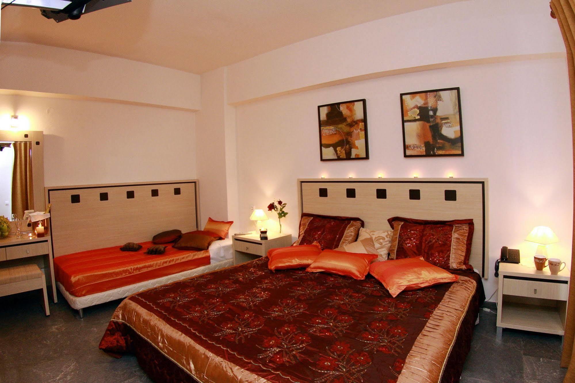 Nancy Hotel خيرسونِسوس المظهر الخارجي الصورة