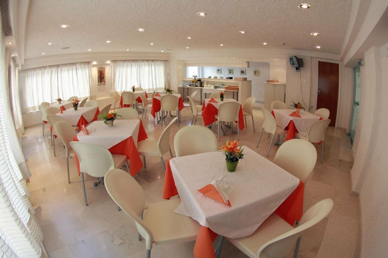 Nancy Hotel خيرسونِسوس المظهر الخارجي الصورة